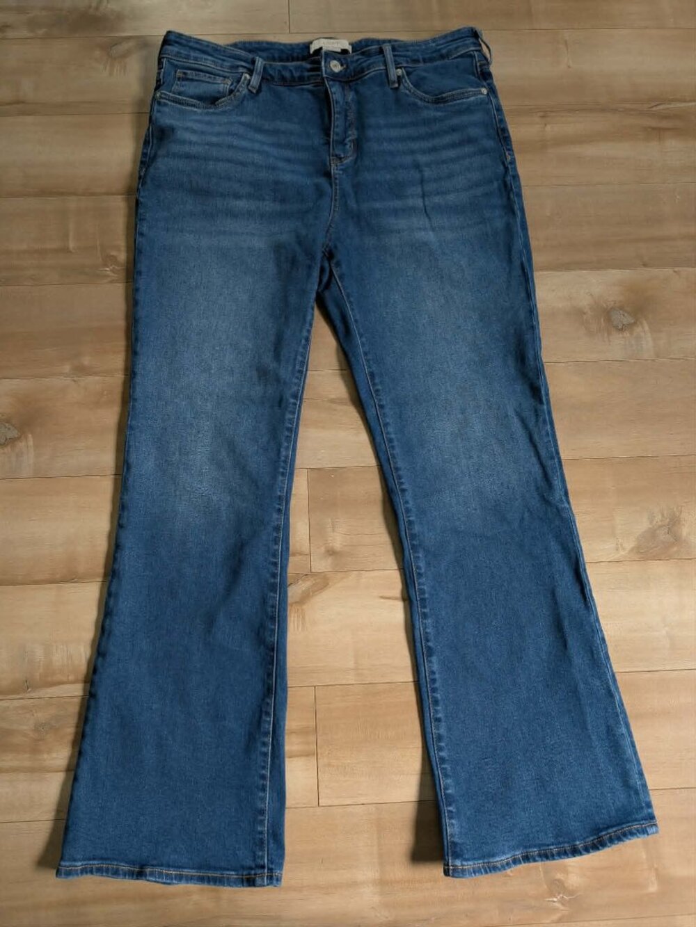 LOFT Bootcut Jeans Womens Size 12 Medium Wash Stretch Denim Classic Fit